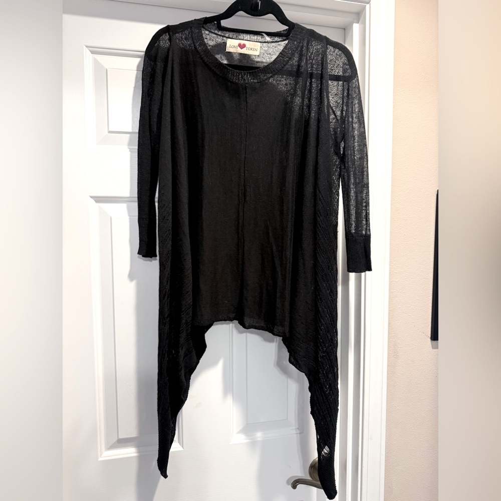 NWT Love Token asymmetrical knit tunic